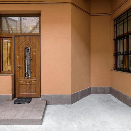 Apartments Stepana Bandery Lviv Eksteriør bilde